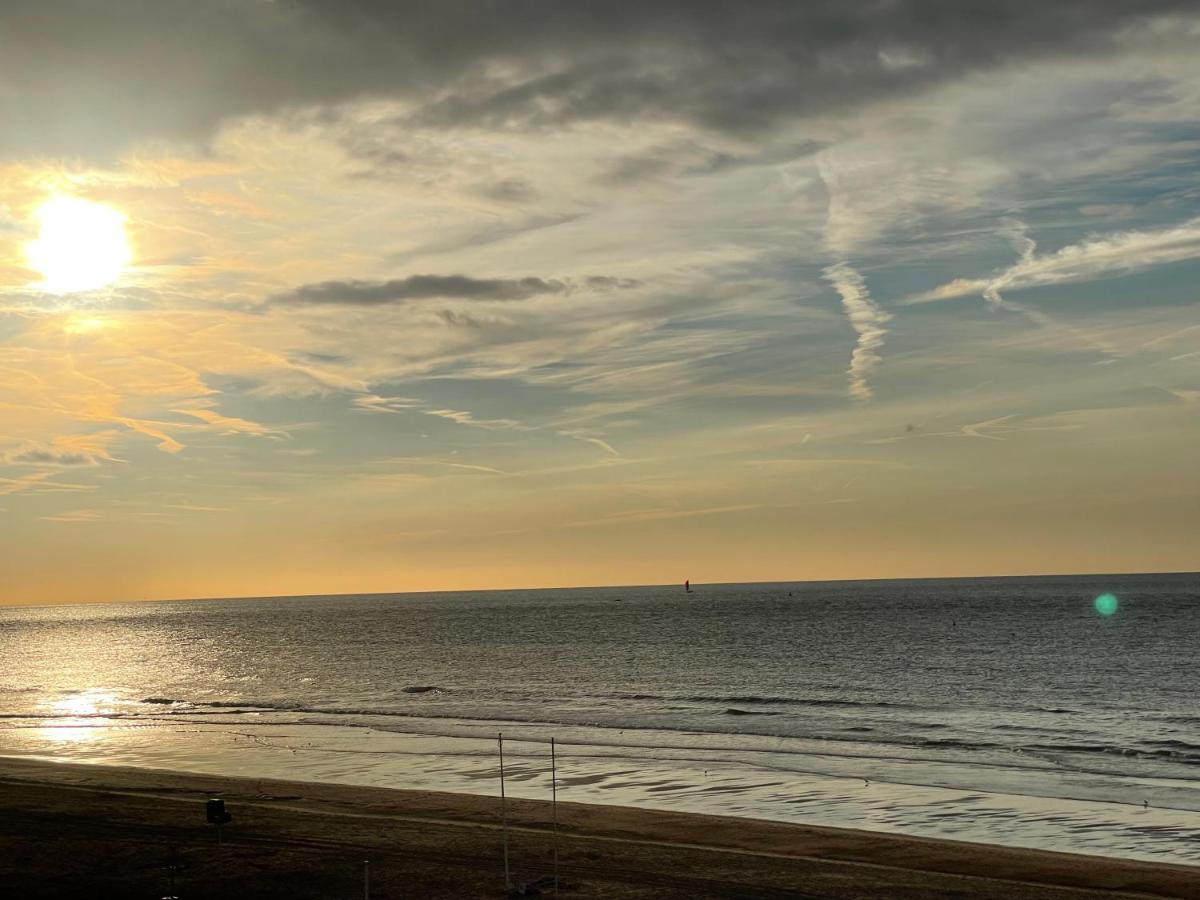Ferienwohnung Luxe App - Zeedijk Mariakerke - Prachtig Zeezicht Ostende Exterior foto